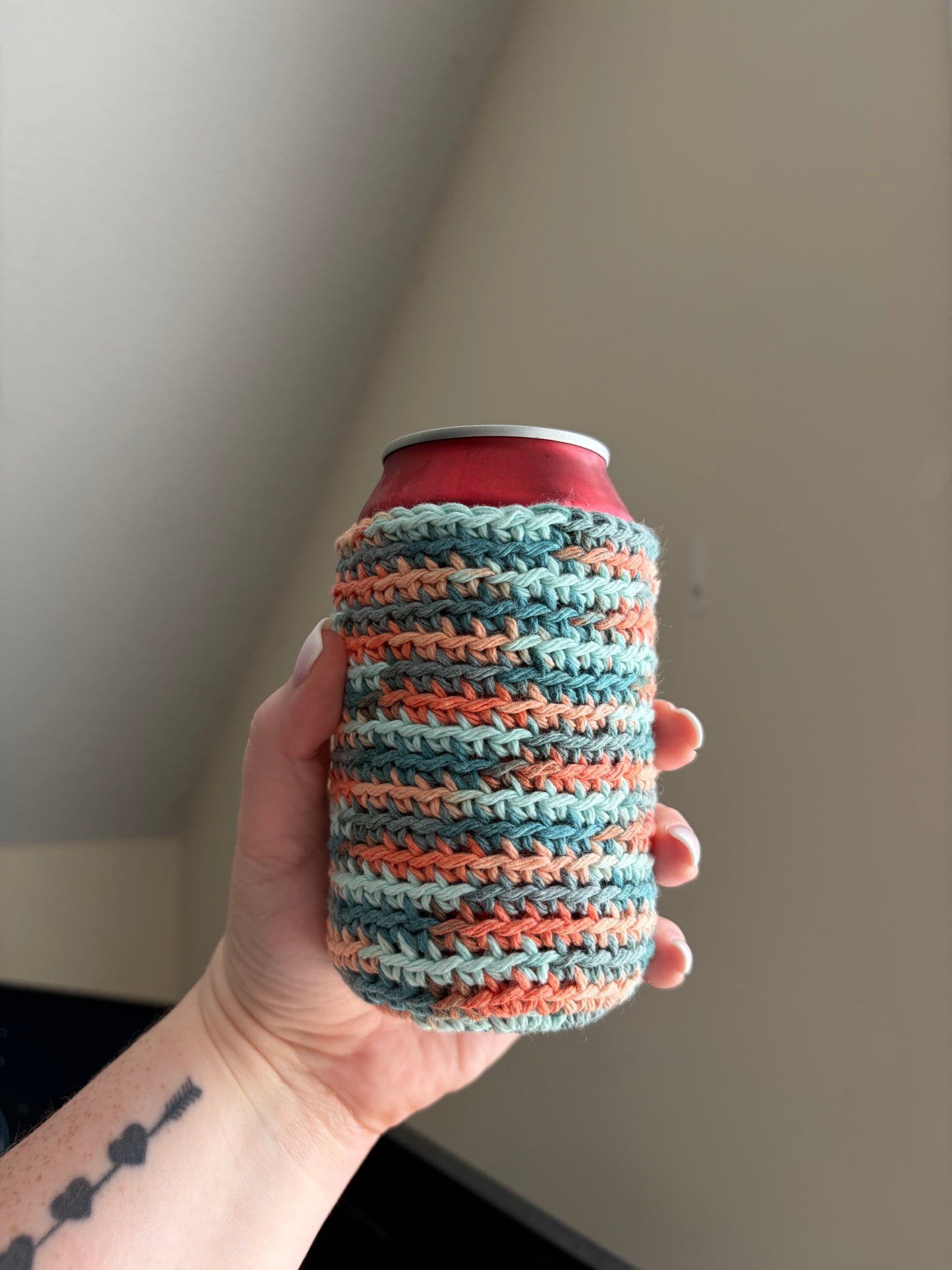 Vintage Floral Ombre 12 oz can Koozie